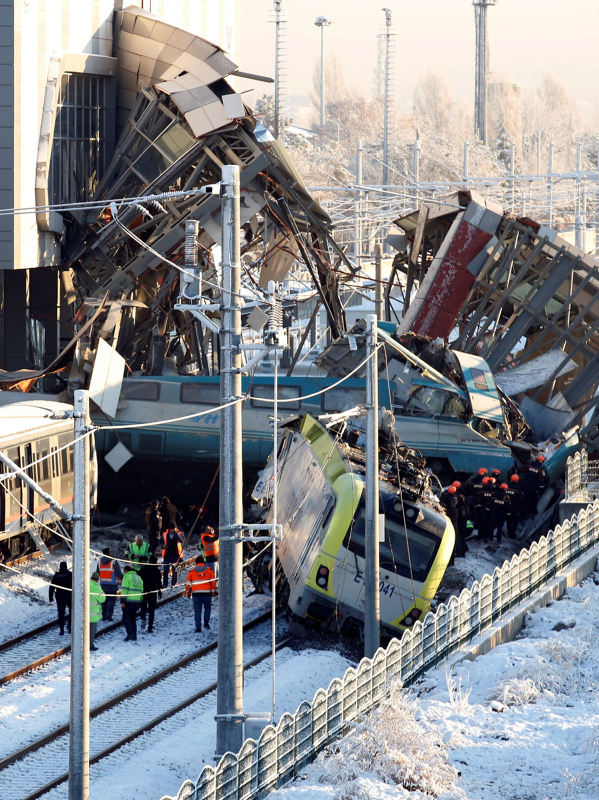 Telsiz konuşmaları ortaya çıkardı! İşte Ankara’daki tren kazasının nedeni
