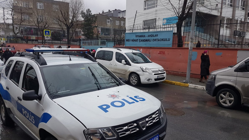 İstanbul’da dehşet! Avcılar’da ortaokul öğrencisi arkadaşını bıçakladı