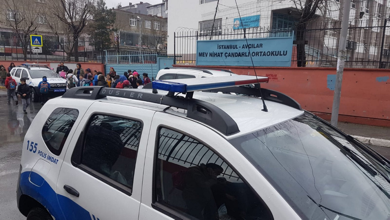 İstanbul’da dehşet! Avcılar’da ortaokul öğrencisi arkadaşını bıçakladı