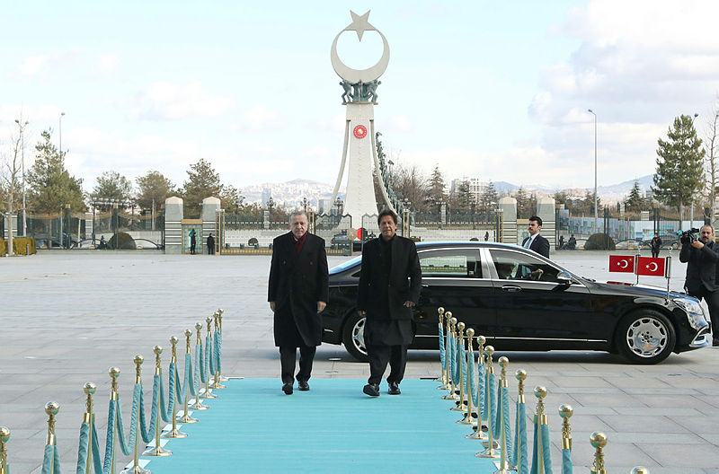 Başkan Erdoğan ile İmran Han’ın görüşmesi geniş yankı buldu