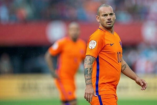 Yılmaz Vural’dan Sneijder’e transfer telefonu!