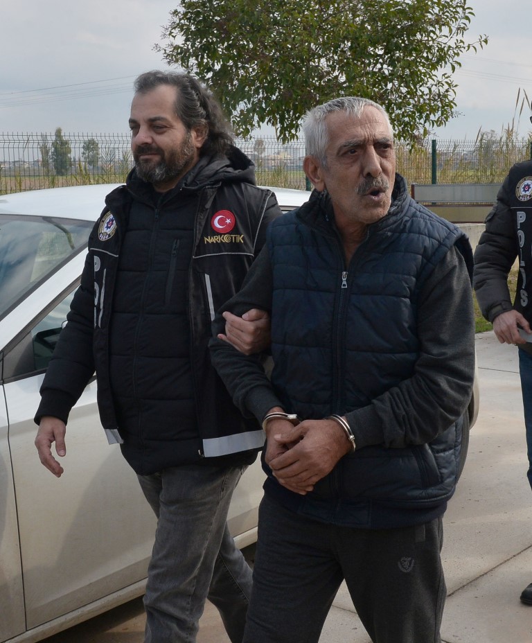 Adana’da uyuşturucu satıcısı yaşlı karı koca tutuklandı