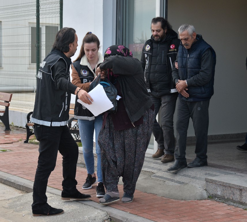 Adana’da uyuşturucu satıcısı yaşlı karı koca tutuklandı