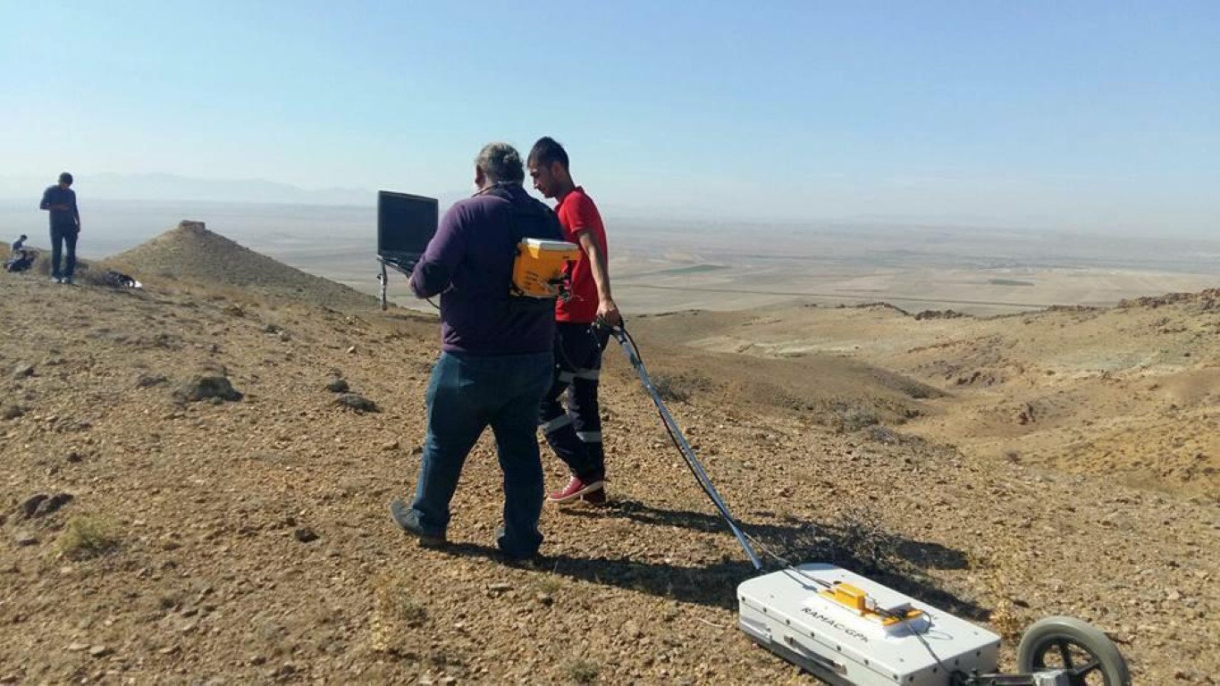 Sakarya’daki yeni şehit mezarları radarla tespit ediliyor