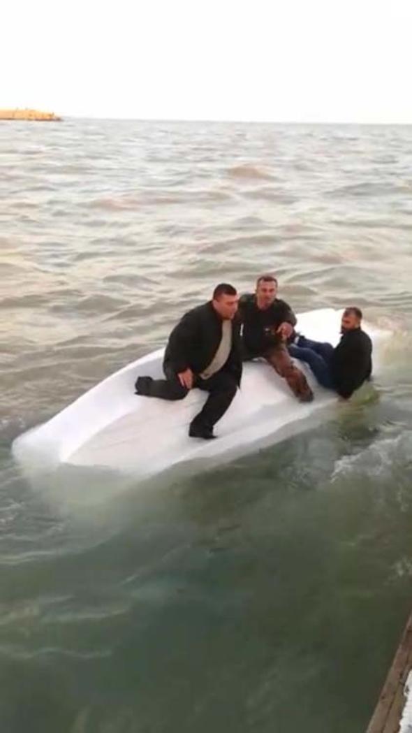 Antalya’daki fırtınada alabora olan teknenin üzerinde can pazarı