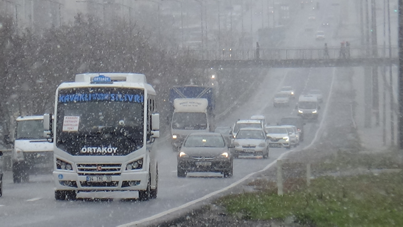 Meteoroloji’den son dakika uyarısı! İstanbul’da kar yağışı ne kadar sürecek? 24 Şubat Pazar hava durumu