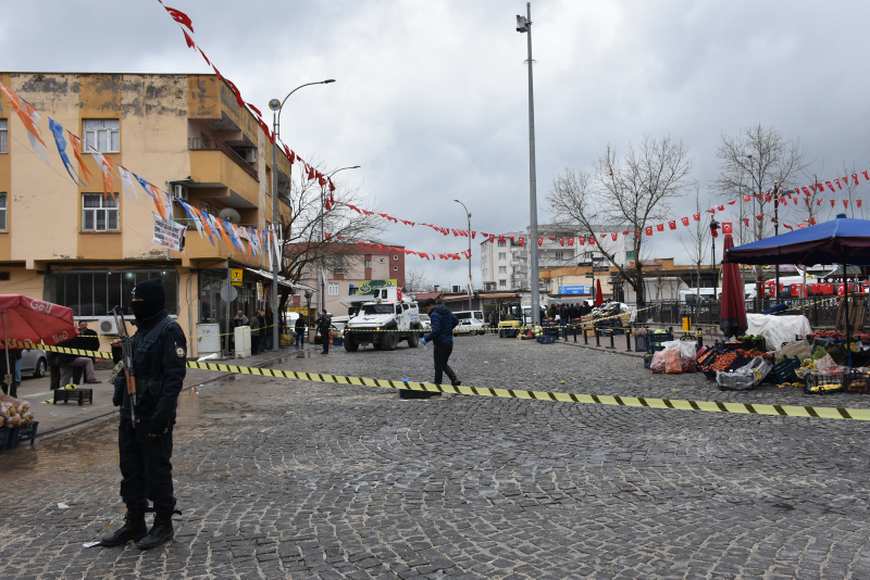 Diyarbakır’da iki aile arasında kavga çıktı: Ölü ve yaralılar var