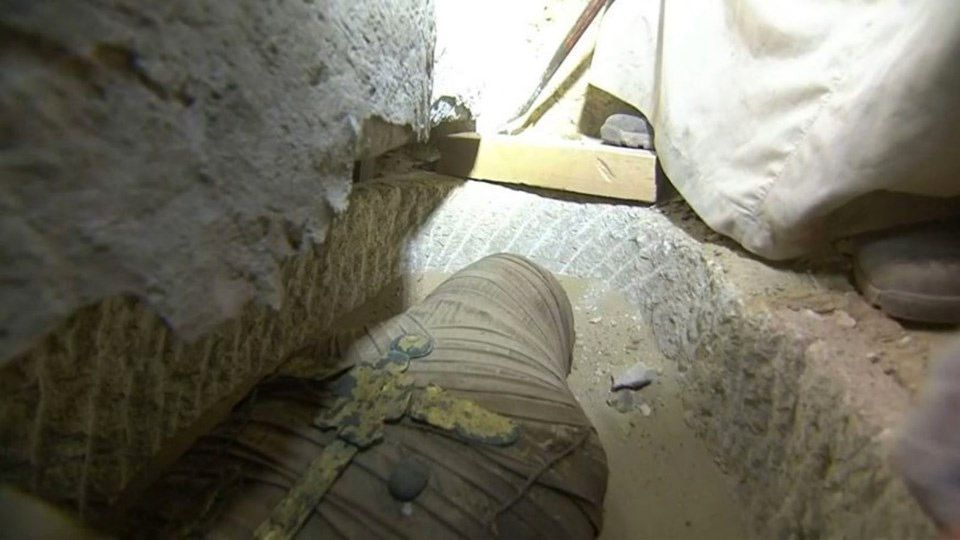 Mısır’da canlı yayında mumya lahiti açıldı