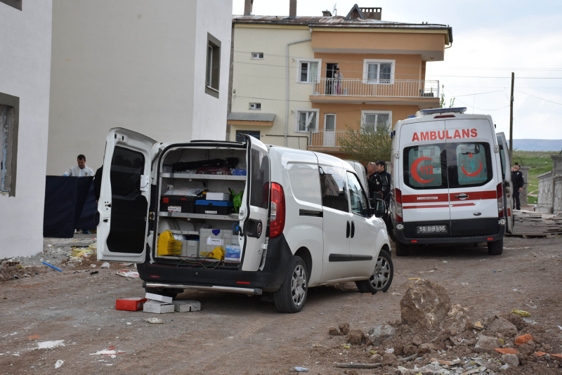 Sivas’ta feci ölüm! 16 yaşındaki genç kız 16. Kattan atladı