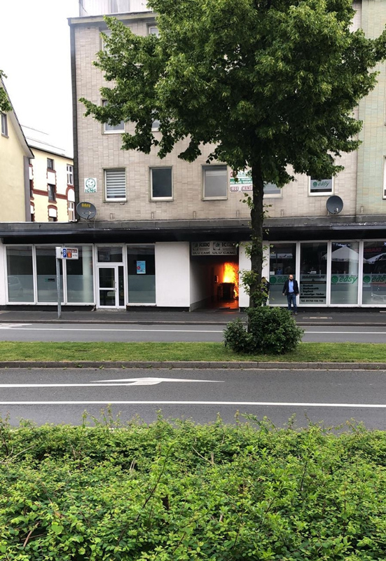 Almanya’da camiye çirkin saldırı
