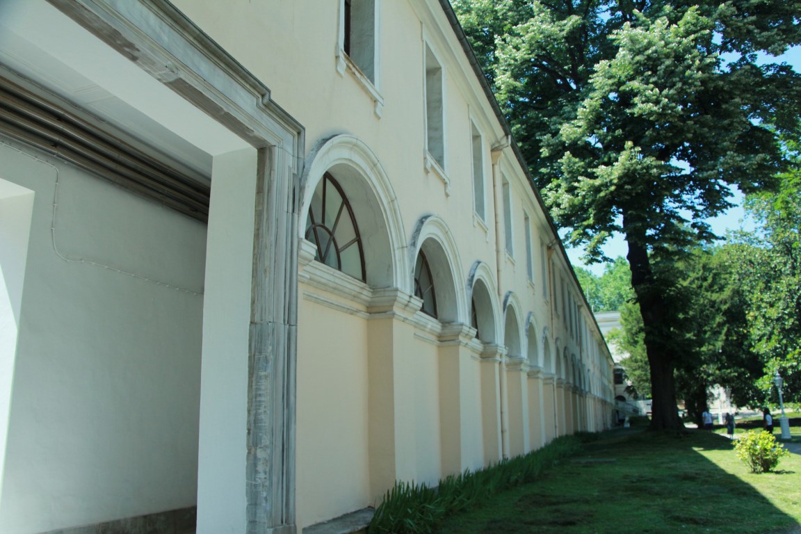 Bu zamana kadar hiç kimse görmemişti! Dolmabahçe Sarayı’nda 200 yıllık bilinmeyen türbe