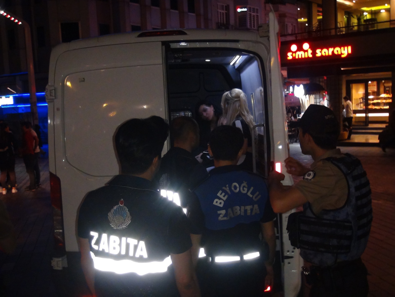 İstanbul’da yabancı uyruklu kadınlara fuhuş baskını: 15 gözaltı