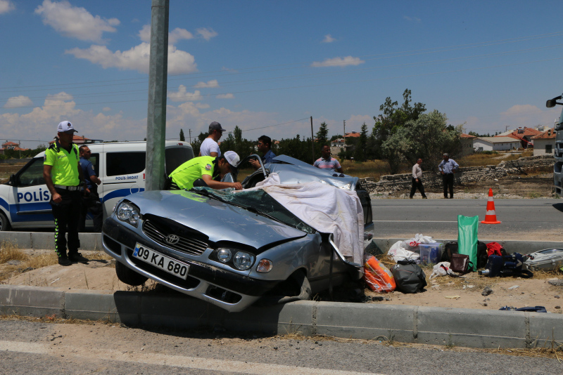 Takla atan otomobilde 3 can gitti