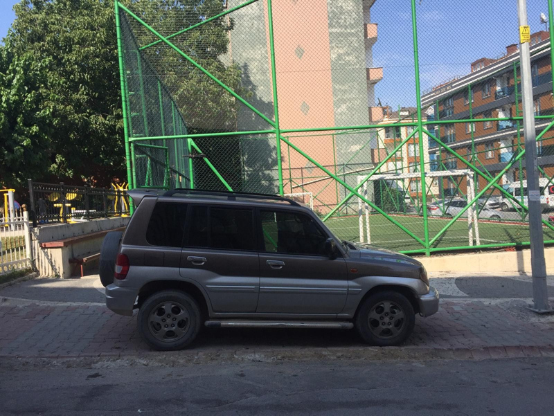 Birlikte kaldığı kuzenin cipini, sevgilisiyle böyle çaldı