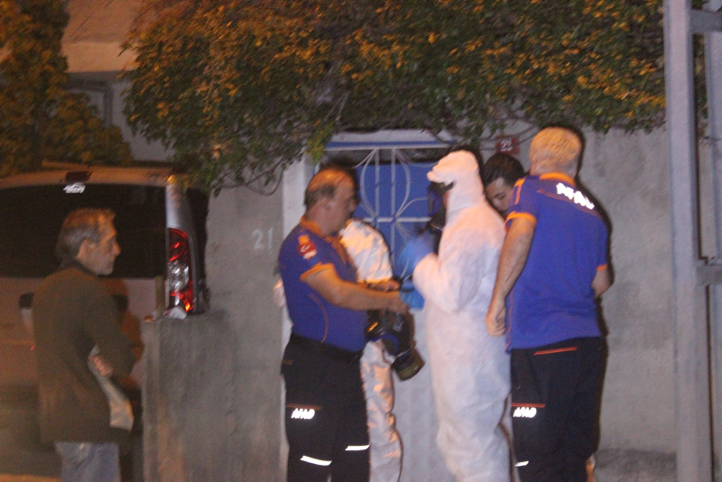 İstanbul’da korkunç olay! Gaz maskesi takarak girebildiler