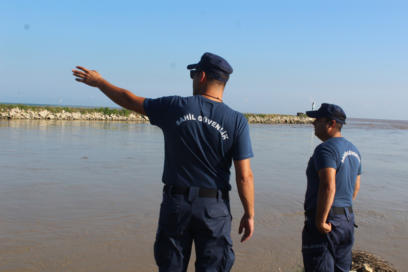 Düzce’de selde kaybolan 7 kişiyi arama çalışmaları başladı