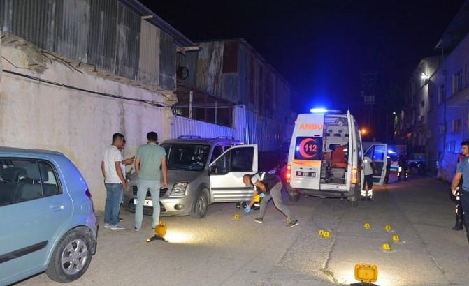 Adana’da araçta 12 kurşunla kanlı infaz