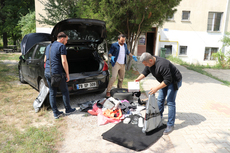 İlginç hırsızlık yöntemi! Antalya’da sütyenle soygun