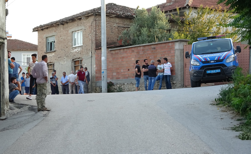 Bursa’da köy meydanında tarla kavgası: 1 ölü, 1 yaralı