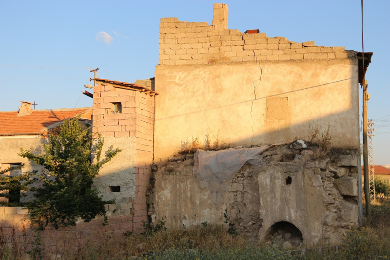 Kapadokya’da bahçe çöktü, ortaya yeraltı şehri çıktı