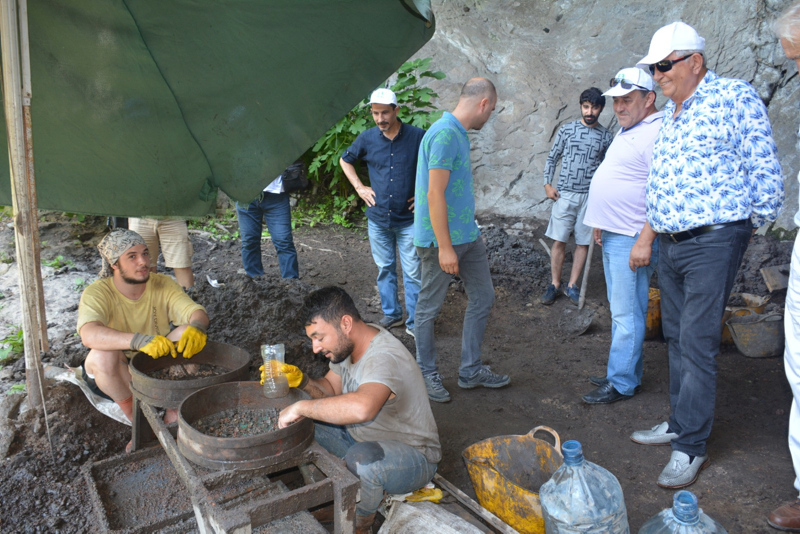 Zonguldak’taki İnönü Mağarası’nda kazı çalışmalarında şaşırtan keşif