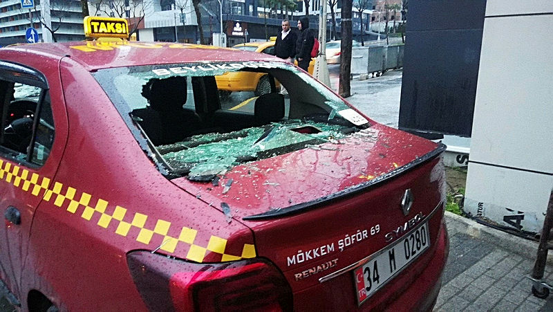 İstanbul Esenyurt’ta taksici dehşeti! Ortalık savaş alanına döndü