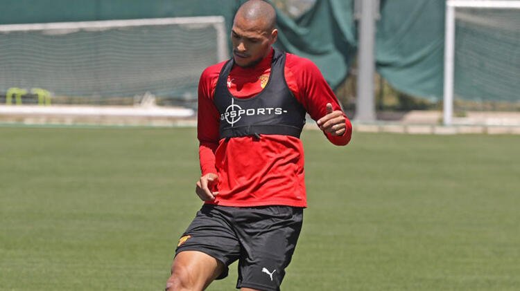 Fenerbahçe’den savunmaya önemli takviye!