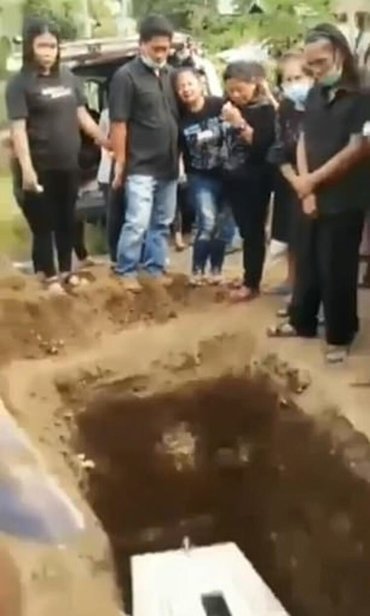 Şoke eden haber: Koronavirüsten öldü! Gömülürken hareket etti