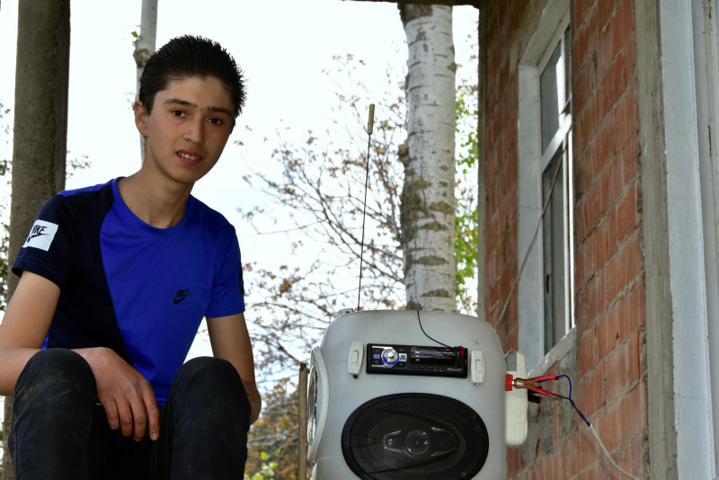 Lise öğrencisi kaynak suyundan elde ettiği enerjiyle elektrikli aletler icat etti