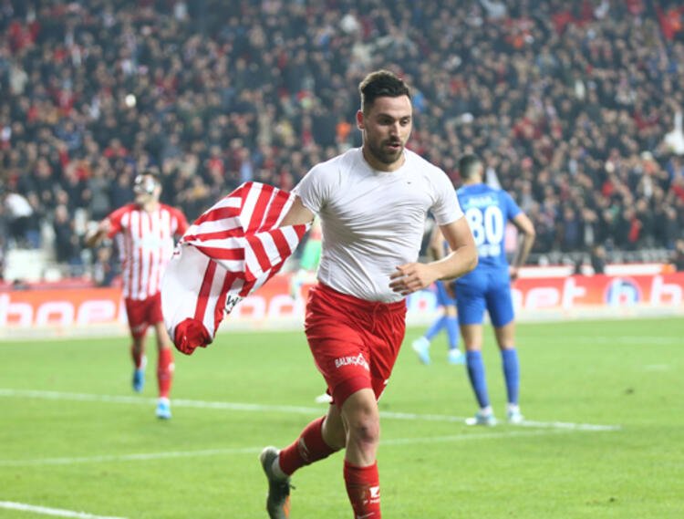Beşiktaş’tan sürpriz karar! Sinan Gümüş transfer listesine girdi