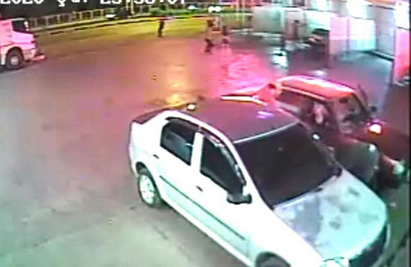 Son dakika: Manisa’da dehşet kamerada! 17 yaşındaki Ceren Kultaş böyle vuruldu |Video
