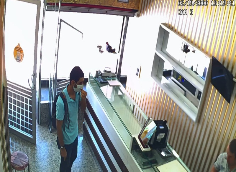 İzini kaybettirdi! Biber gazlı soygun