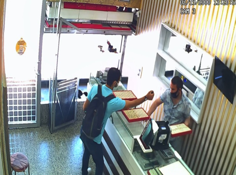 İzini kaybettirdi! Biber gazlı soygun