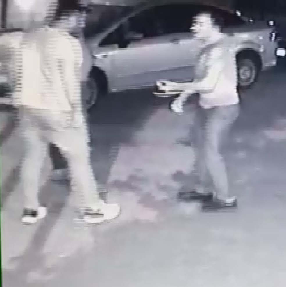 İstanbul’da güvenlik görevlisine feci dayak güvenlik kamerasına yansıdı |Video