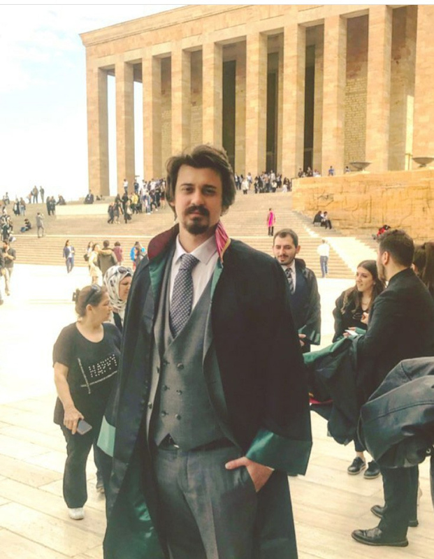 15 kişinin saldırısına uğramıştı! Genç avukat Aybars Adıgüzel’den kahreden haber