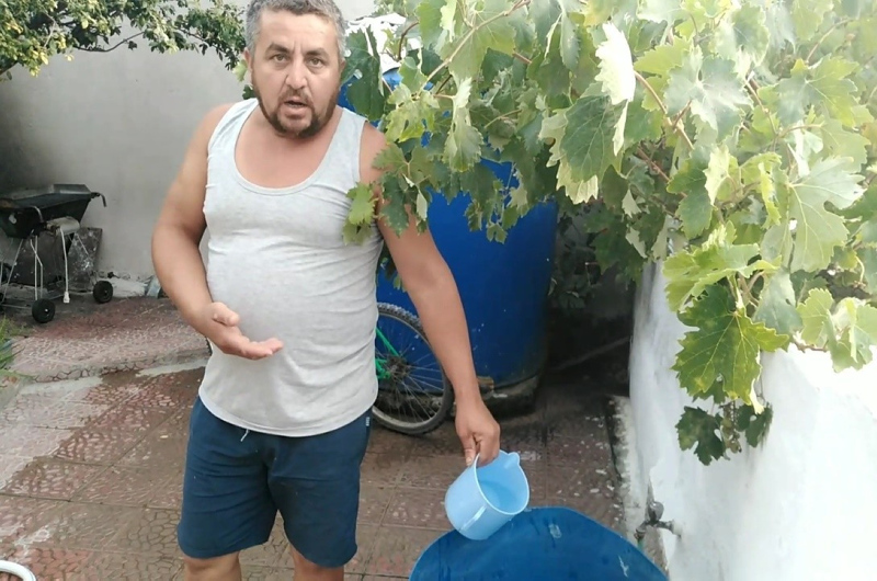 İzmir Dikili’de vatandaşlardan su sorununa tepki