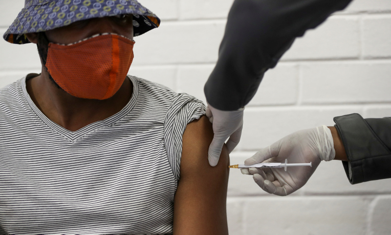 Herkesi ilgilendiriyor! Bilim Kurulu üyesi Kara’dan aşı uyarısı