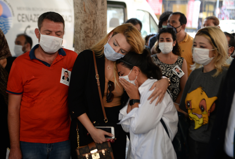 Hatay Vali Yardımcısı dehşet saçtı! Öldürülen Avukat Altuğ Polat’ın cenazesinde gözyaşları sel oldu