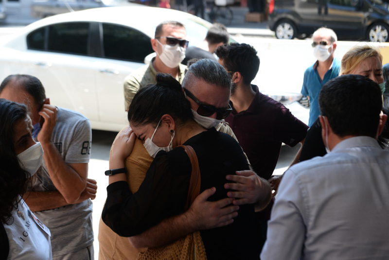 Hatay Vali Yardımcısı dehşet saçtı! Öldürülen Avukat Altuğ Polat’ın cenazesinde gözyaşları sel oldu