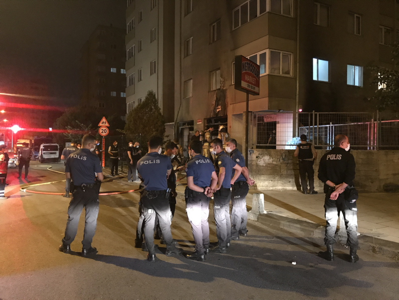 İstanbul Kartal’da bir markette patlama meydana geldi!