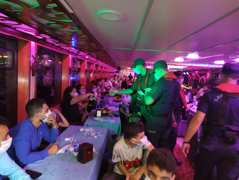 İstanbul Boğazı’nda koronavirüs denetimi! Ekipler tek tek inceledi