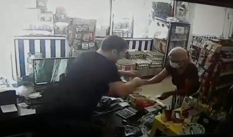 Son dakika: İzmir’de kadından market sahibine tuhaf tehdit