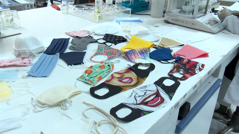 Merdiven altı maskelere dikkat! Uzman isimden kanserojen uyarısı