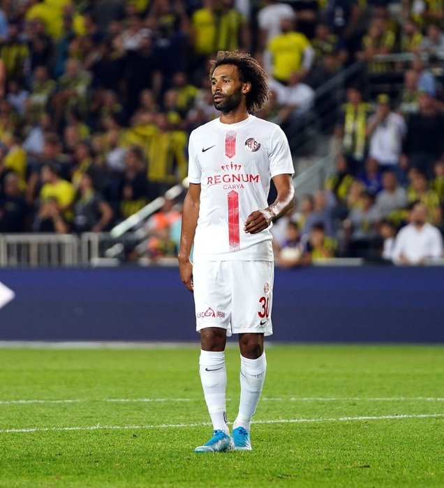​Rıdvan Dilmen’den Fenerbahçe’nin istediği golcüyle ilgili olay sözler: Hayalinde görür