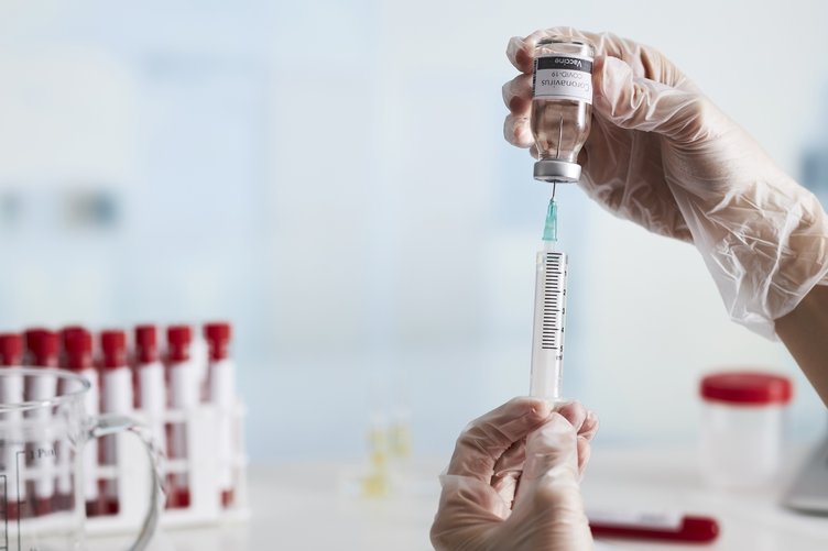 Çin Büyükelçiliği’nden flaş koronavirüs aşısı açıklaması! Klinik denemelerdeki sonuçlar olumlu olursa...