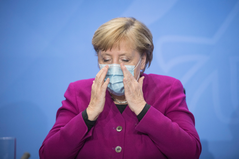 Almanya’da koronavirüs paniği! Merkel: İkinci dalgayı kaldıramayız
