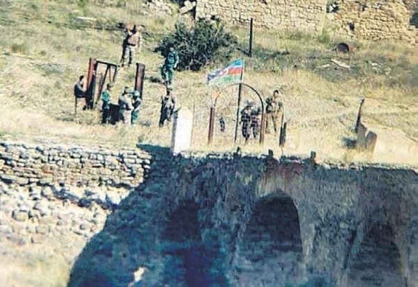 Çocuk katili Ermenistan! Halk Azerbaycan Ordusu’nun arkasında...