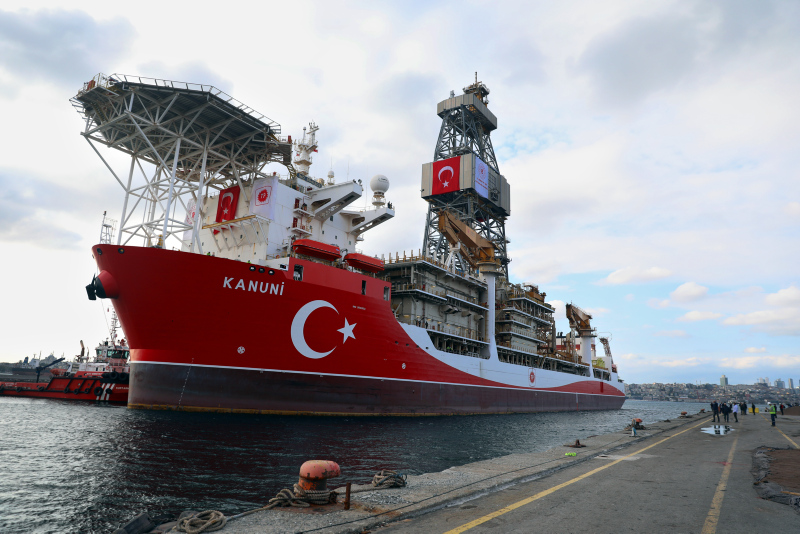 Karadeniz’e Türk gemileri damga vurdu: Fatih kazacak Kanuni test edecek