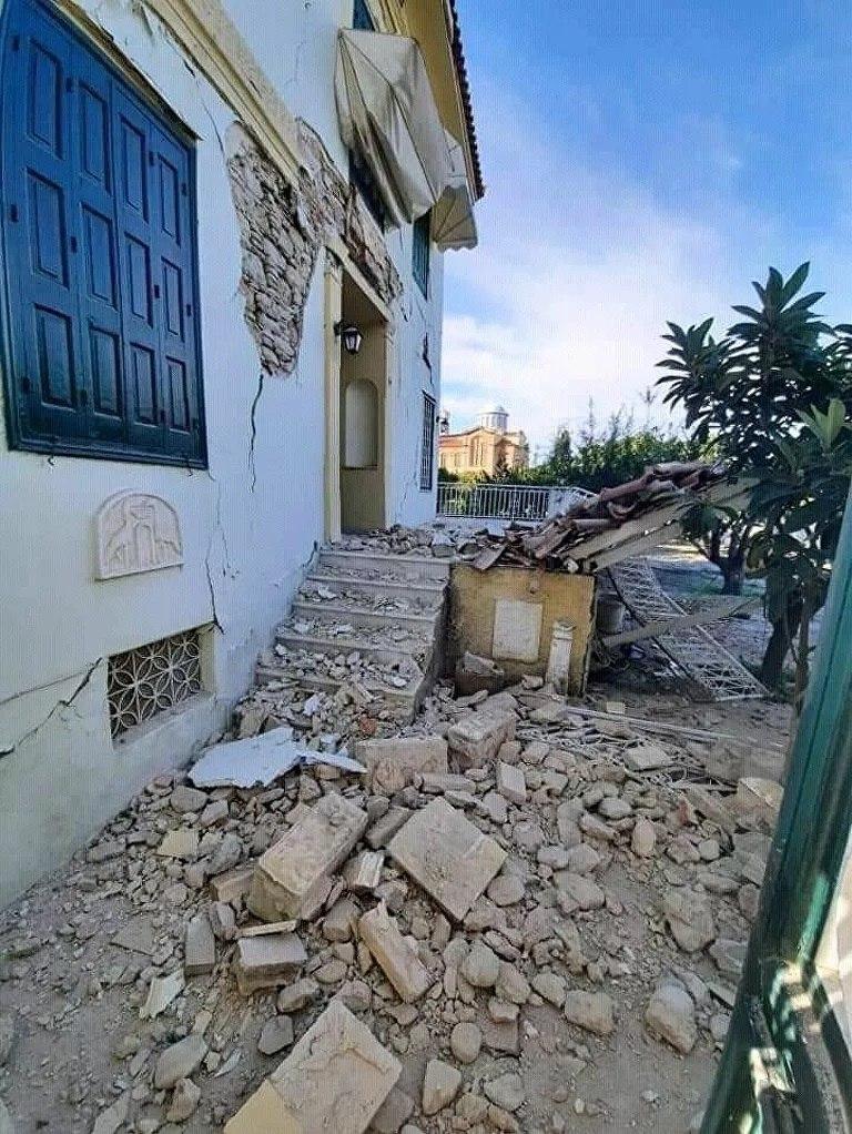 Depremin merkez üssü Yunan adası Sisam’dan ilk görüntüler