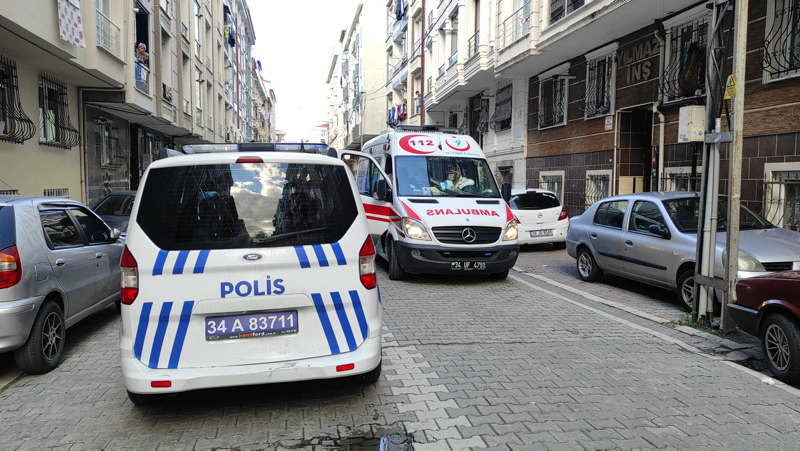 Esenyurt’ta koca dehşeti! Ekmek bıçağıyla saldırdı...